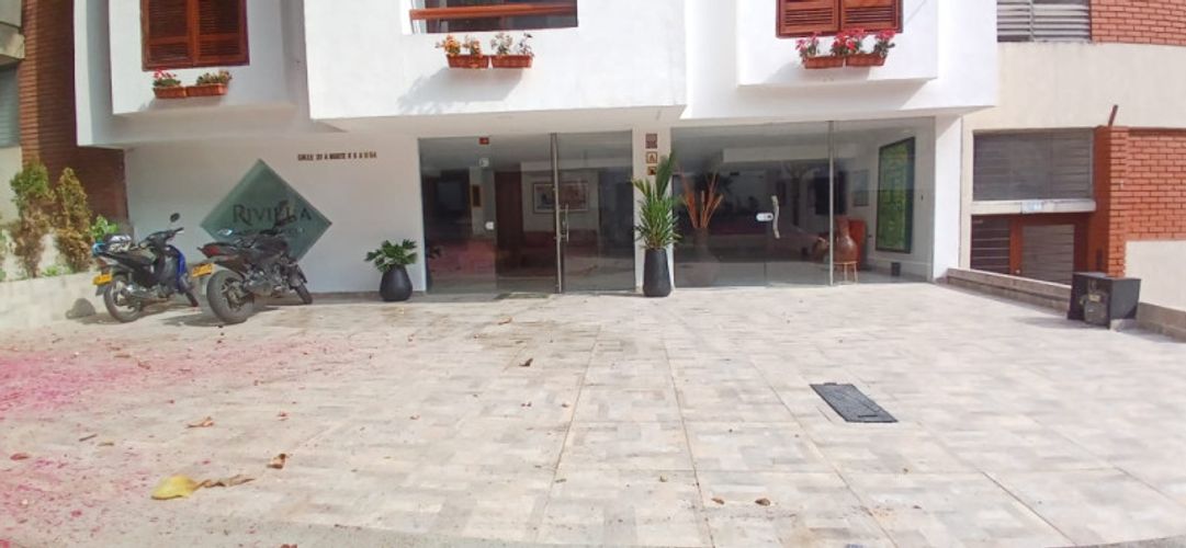 Local en arriendo en Santa Monica, Cali, 100 m² · foto 2 de 16