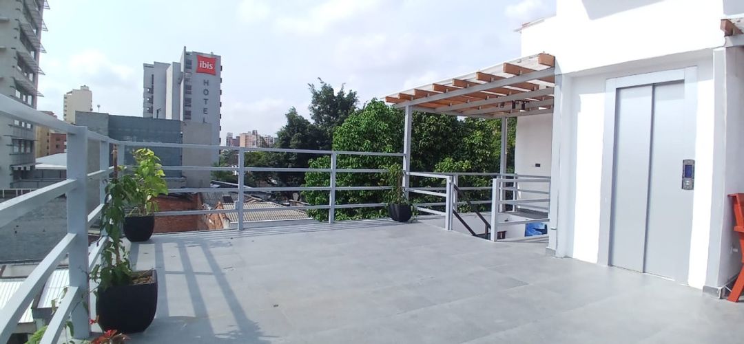 Local en arriendo en Santa Monica, Cali, 100 m² · foto 4 de 16