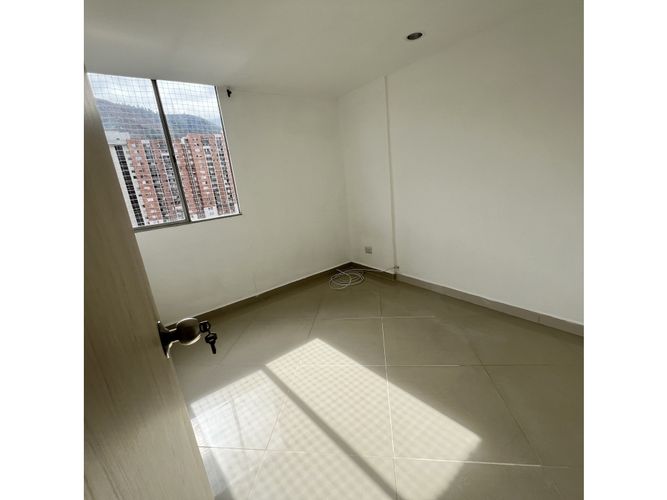 Apartamento de 3 alcobas en venta en Belvedere, Bello, 57 m² · foto 5 de 14