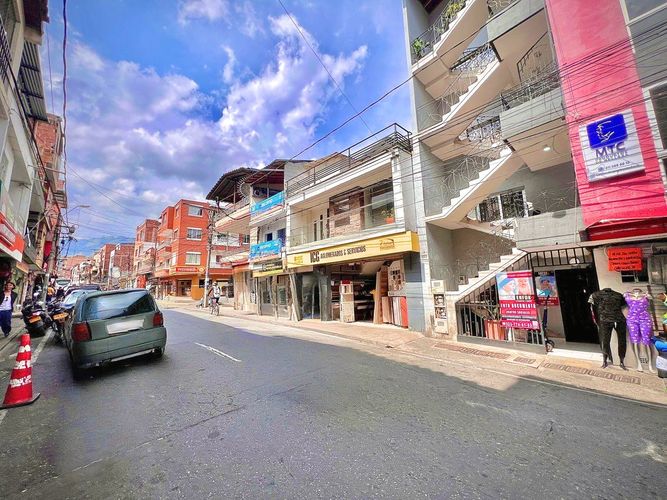 Apartamento de 3 alcobas en venta en Centro, Bello, 90 m² · foto 2 de 14