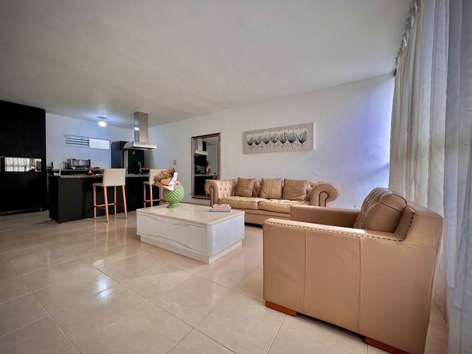 Apartamento de 3 alcobas en venta en Centro, Bello, 90 m² · foto 5 de 14