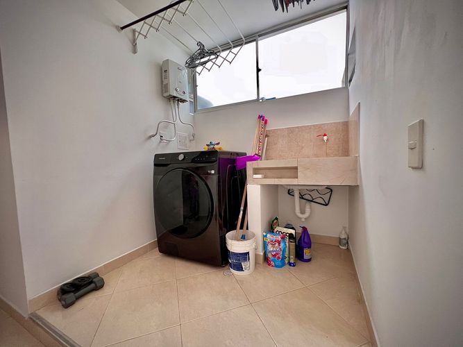 Apartamento de 3 alcobas en venta en Centro, Bello, 90 m² · foto 13 de 14