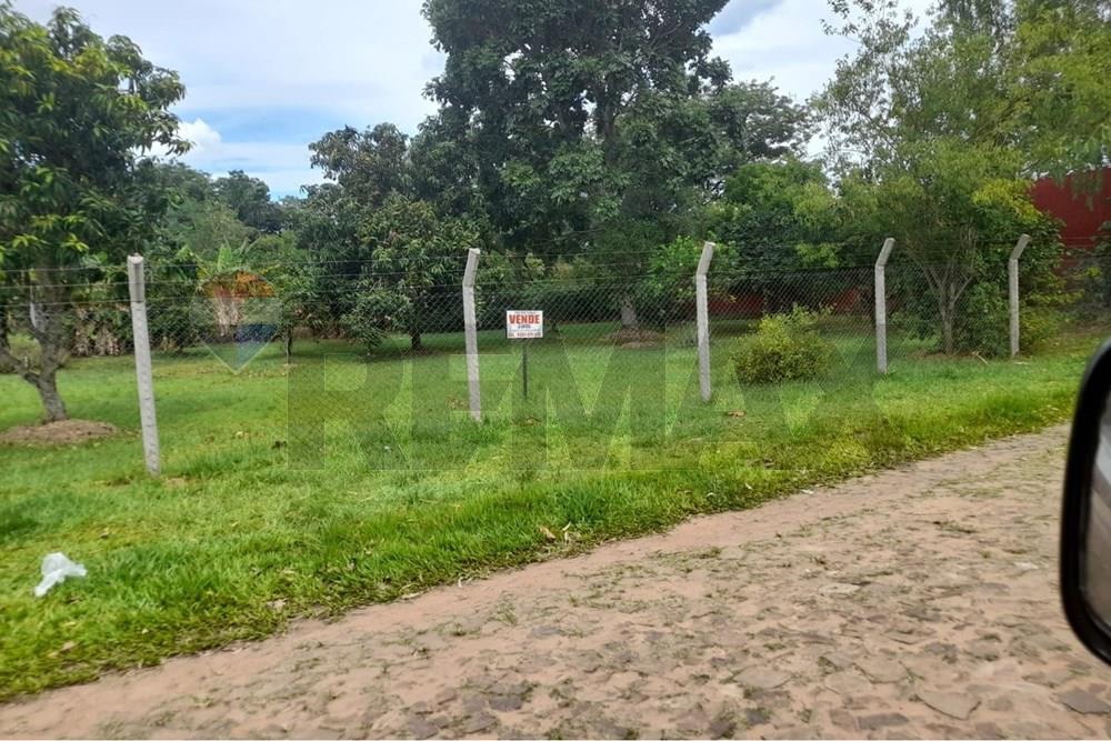 HERMOSO TERRENO CON QUINCHO EN LUQUE - MORA CUE — foto 2