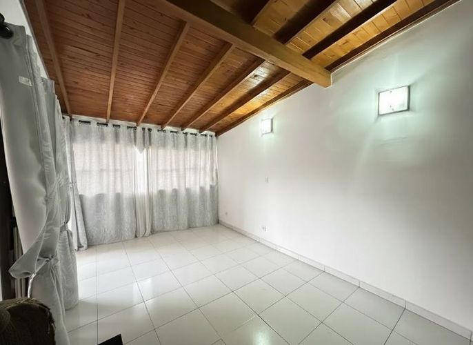 Casa de 5 alcobas en venta en La Palma, Medellín, 320 m² · foto 14 de 17