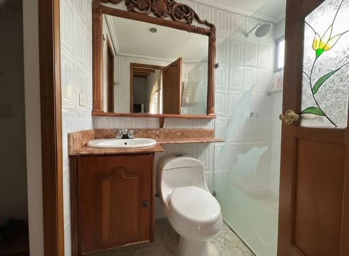 Casa de 5 alcobas en venta en La Palma, Medellín, 320 m² · foto 5 de 17