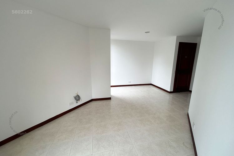 Apartamento de 2 alcobas en arriendo en Las Lomas No.2, Medellín, 67 m² · foto 3 de 18