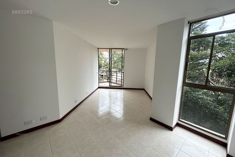 Apartamento de 2 alcobas en arriendo en Las Lomas No.2, Medellín, 67 m² · foto 5 de 18