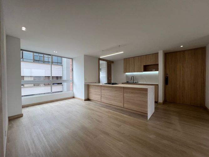 Apartamento de 2 alcobas en arriendo en El Poblado, Medellín, 100 m² · foto 3 de 15