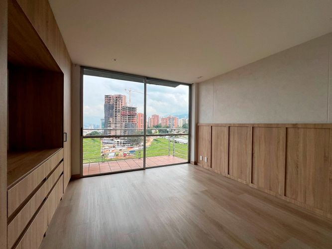 Apartamento de 2 alcobas en arriendo en El Poblado, Medellín, 100 m² · foto 12 de 15