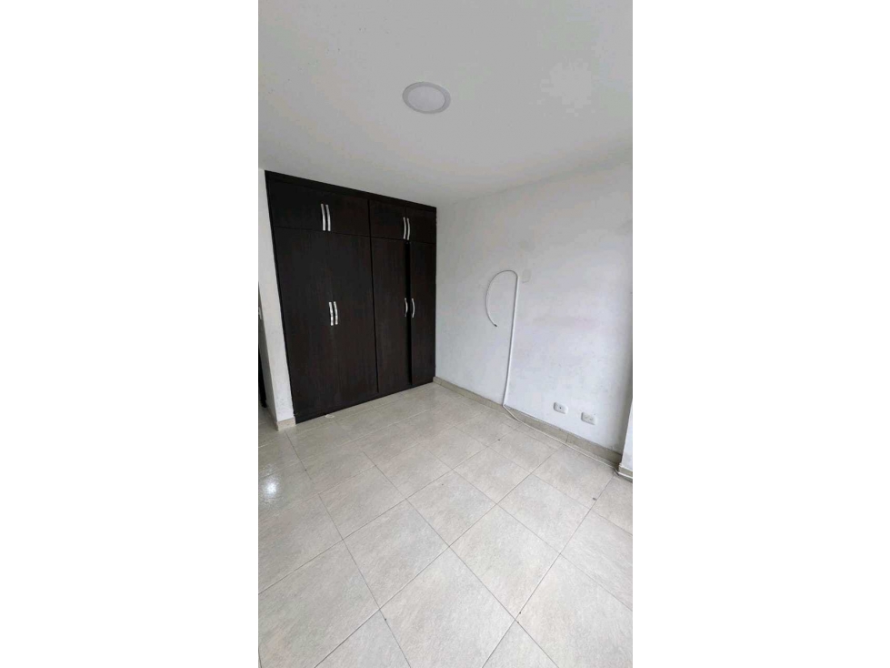 Apartamento en venta en El Bosque, Manizales · foto 4 de 9