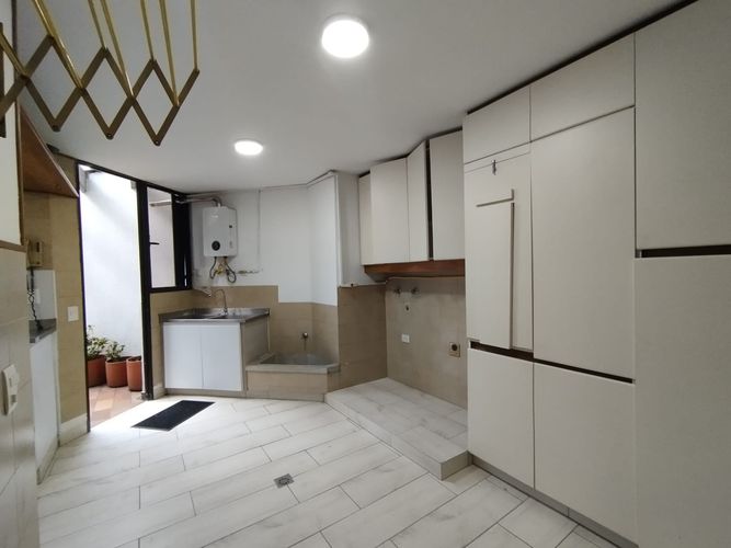 Apartamento de 4 alcobas en arriendo en El Poblado, Medellín, 320 m² · foto 3 de 20