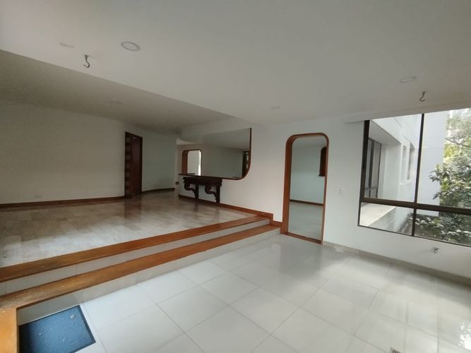 Apartamento de 4 alcobas en arriendo en El Poblado, Medellín, 320 m² · foto 5 de 20