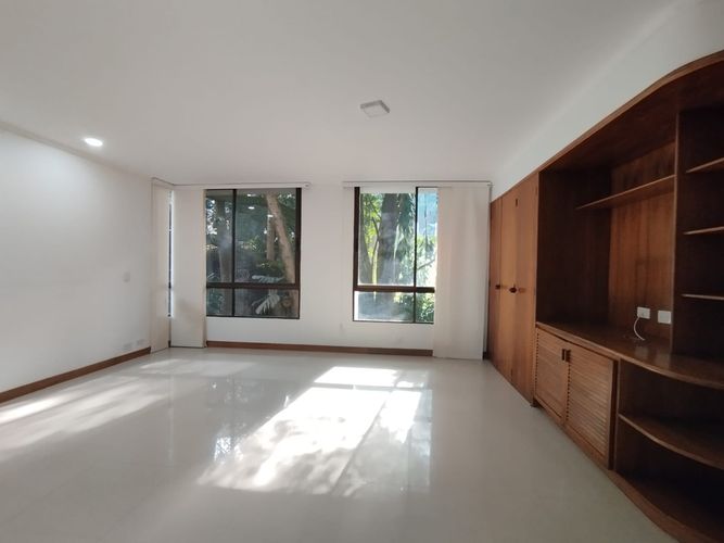 Apartamento de 4 alcobas en arriendo en El Poblado, Medellín, 320 m² · foto 8 de 20