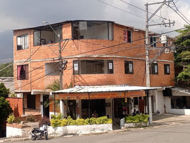 Local en arriendo en Aranjuez, Medellín, 120 m² · foto 4 de 13