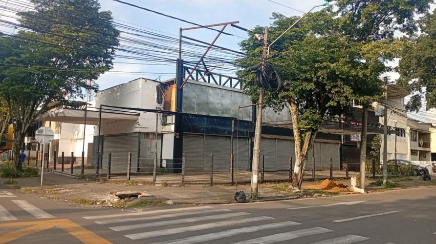 Bodega en arriendo en San Vicente, Cali, 270 m² · foto 2 de 17