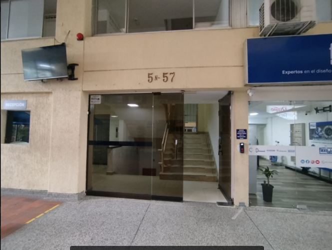 Oficina en arriendo en San Vicente, Cali, 135 m² · foto 2 de 16