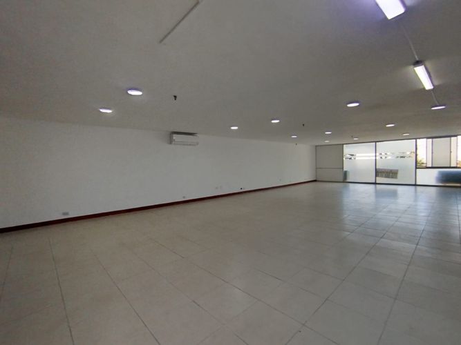Oficina en arriendo en San Vicente, Cali, 135 m² · foto 5 de 16