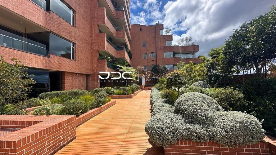 Apartamento de 4 alcobas en venta en Los Rosales, Bogotá, 452 m² · foto 14 de 14