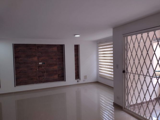 Apartamento de 3 alcobas en venta en Sector La Luisa Bella Suiza, Cali, 82 m² · foto 12 de 17