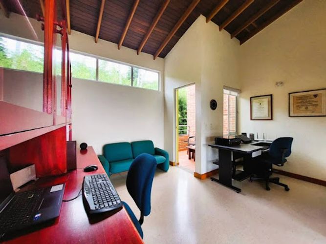 Casa de 5 alcobas en venta en Loma Del Escobero, Envigado · foto 7 de 12