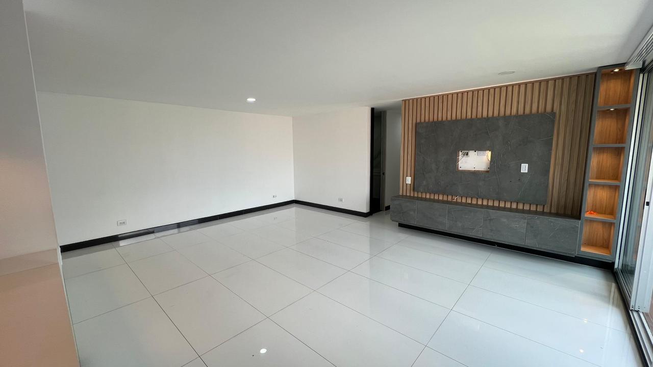 Apartamento en venta en Suramérica, Itagüí · foto 8 de 15