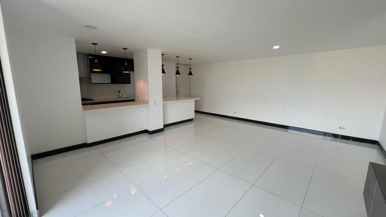 Apartamento en venta en Suramérica, Itagüí · foto 13 de 15