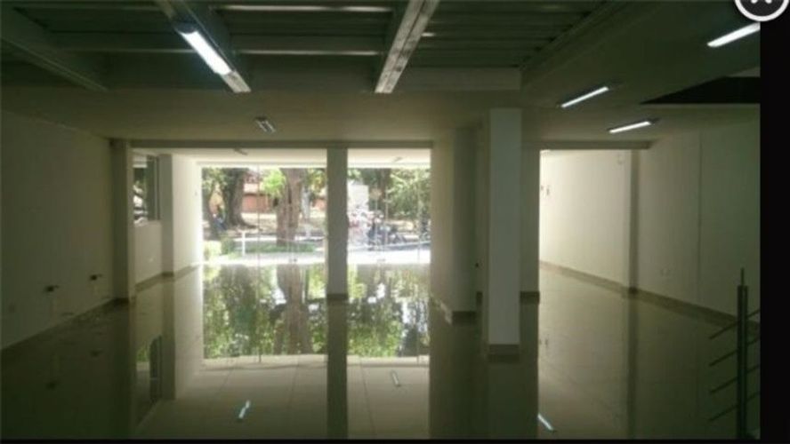 Edificio en venta en Tequendama, Cali, 2000 m² · foto 4 de 22