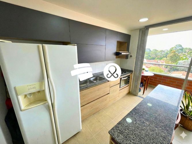 Apartamento de 2 alcobas en venta en Cuatro Esquinas, Rionegro, 68 m² · foto 2 de 19