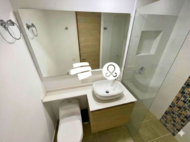 Apartamento de 2 alcobas en venta en Cuatro Esquinas, Rionegro, 68 m² · foto 9 de 19