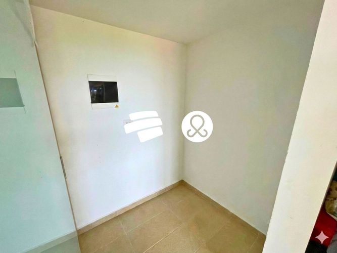 Apartamento de 2 alcobas en venta en Cuatro Esquinas, Rionegro, 68 m² · foto 10 de 19