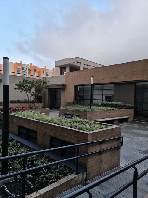 Apartamento de 2 alcobas en arriendo en Colina Campestre, Bogotá, 69 m² · foto 2 de 17