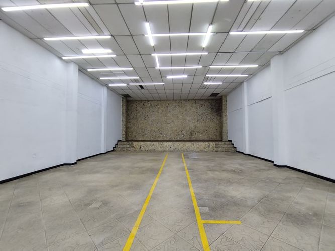Bodega en arriendo en Camino Verde, Envigado, 267 m² · foto 9 de 18