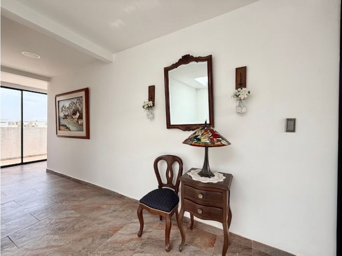 Casa de 4 alcobas en venta en Las Mercedes, Jamundí, 288 m² · foto 8 de 24