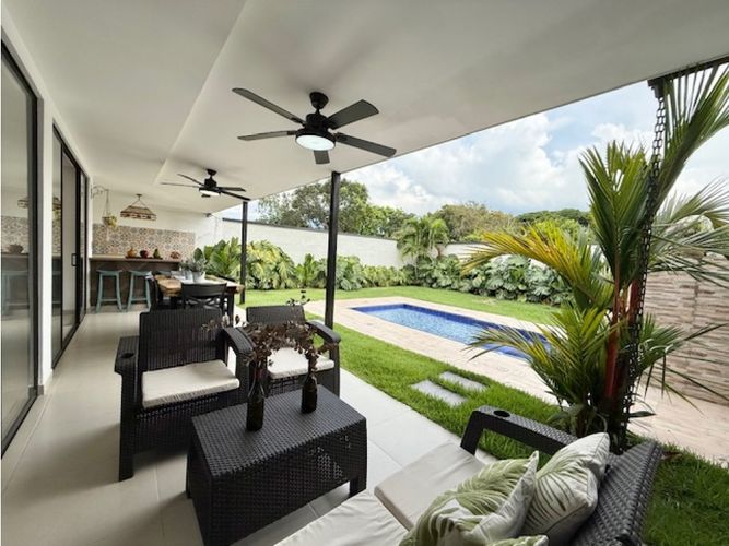 Casa de 4 alcobas en venta en Las Mercedes, Jamundí, 288 m² · foto 23 de 24