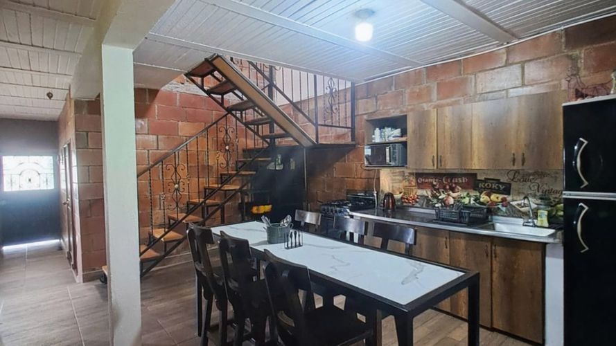 Casa de 4 alcobas en venta en Hato Viejo, Bello · foto 8 de 13