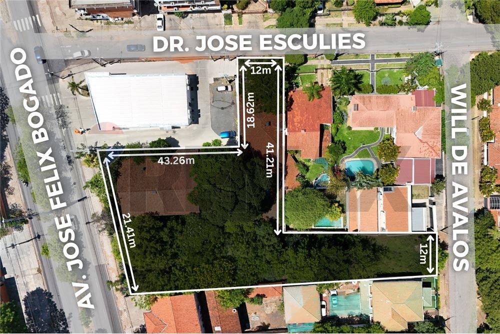 AMPLIO TERRENO CON SALIDA A TRES CALLES EN ASUNCIÓN EN VENTA (2.427 m2) — foto 3
