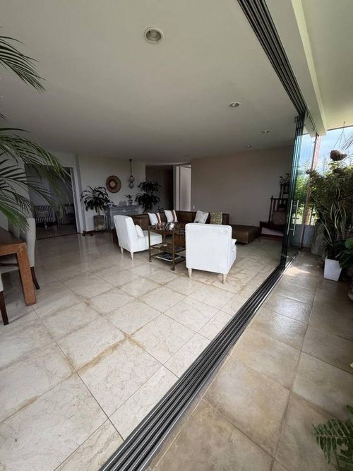 Apartamento en venta en Pance, Cali · foto 2 de 12