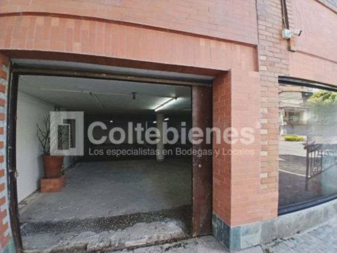 Local en arriendo en La Floresta, Medellín, 135 m² · foto 3 de 12