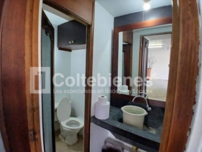 Local en arriendo en La Floresta, Medellín, 135 m² · foto 5 de 12