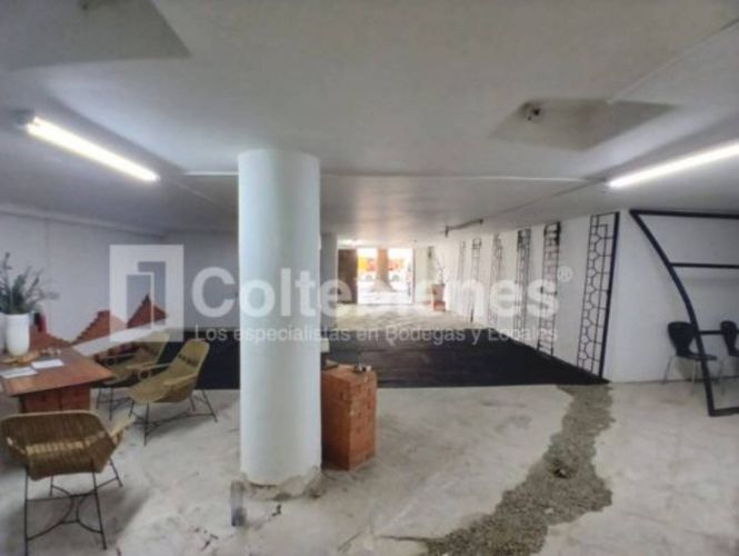 Local en arriendo en La Floresta, Medellín, 135 m² · foto 7 de 12
