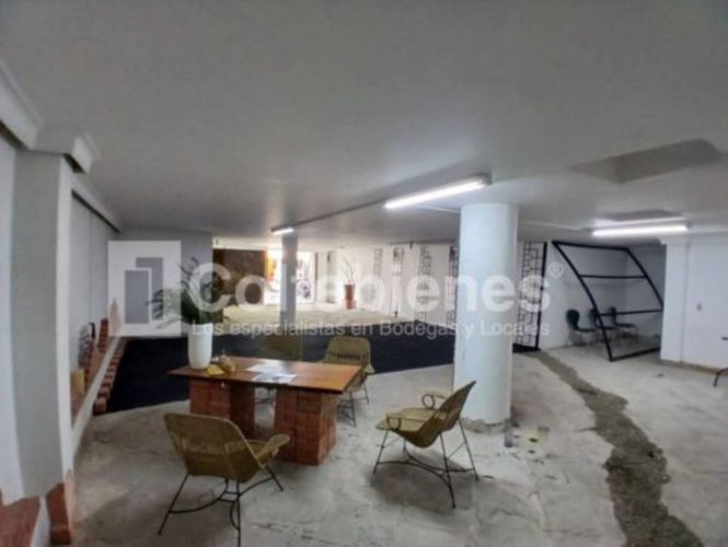 Local en arriendo en La Floresta, Medellín, 135 m² · foto 12 de 12