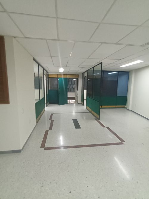 Oficina en arriendo en Bolivar, Bucaramanga, 520 m² · foto 12 de 13