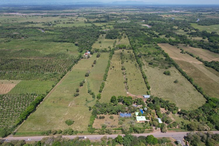 Finca en venta en Alto De Pompeya, Villavicencio, 12800 m² · foto 20 de 24