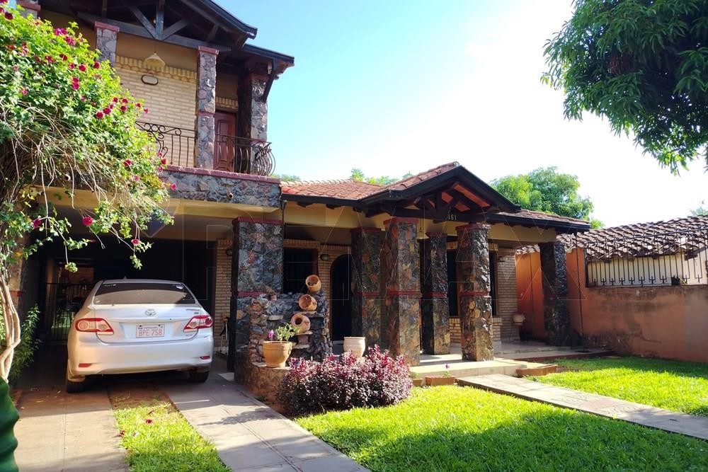 Vendo Residencia en San Lorenzo zona Florida     J.A. — foto 2