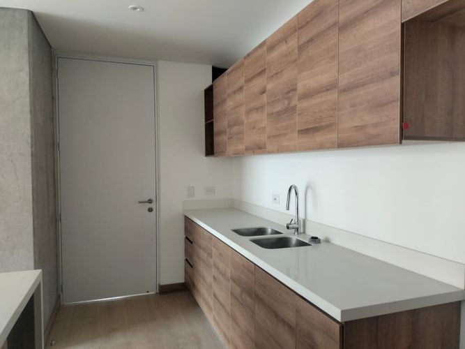 Apartamento de 2 alcobas en arriendo en Simesa, Medellín, 94 m² · foto 8 de 16