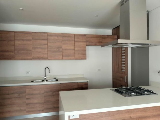 Apartamento de 2 alcobas en arriendo en Simesa, Medellín, 94 m² · foto 7 de 16