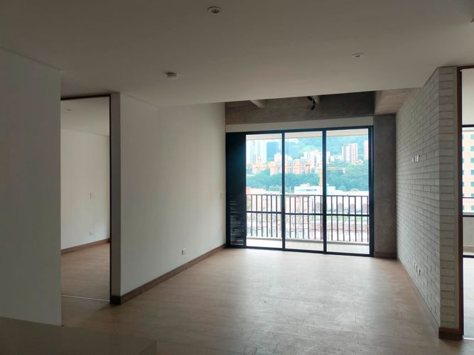 Apartamento de 2 alcobas en arriendo en Simesa, Medellín, 94 m² · foto 2 de 16