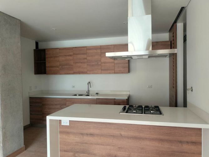 Apartamento de 2 alcobas en arriendo en Simesa, Medellín, 94 m² · foto 6 de 16