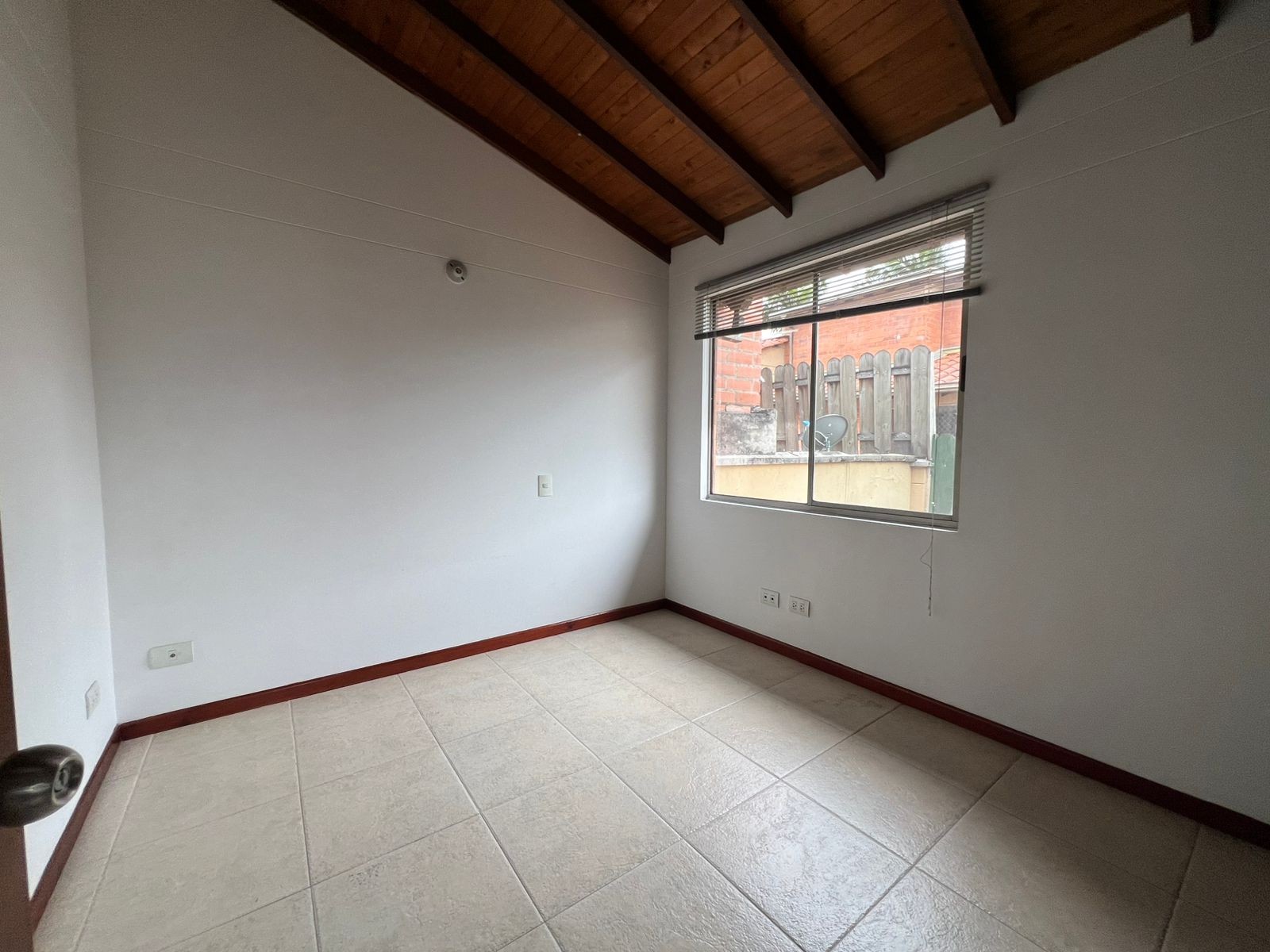 Casa en arriendo en Las Vegas, Envigado · foto 16 de 19
