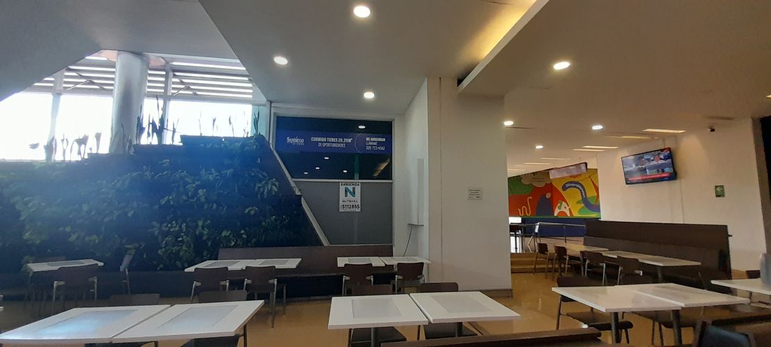 Local en arriendo en El Poblado, Medellín, 28 m² · foto 5 de 8